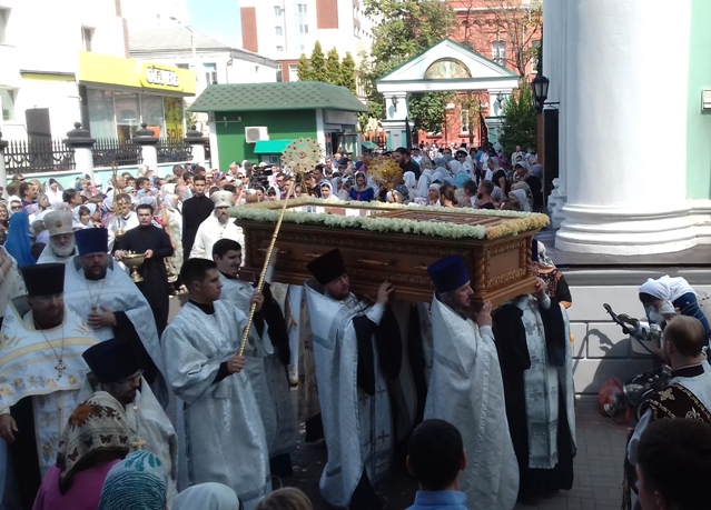 В праздник Преображения Господня объединились в молитве сотни белгородцев